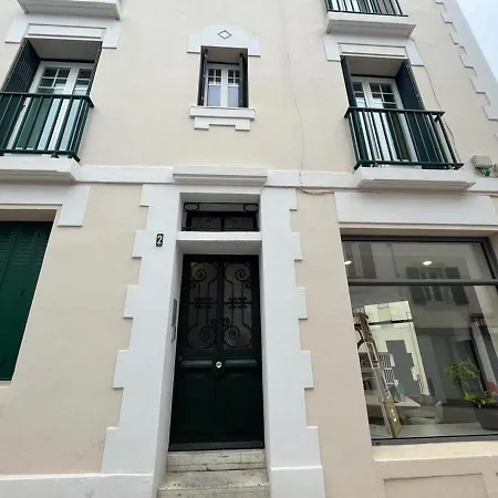 Charmant T3 Lumineux Avec Cuisine Neuve Et Proche Plages A Saint Charles, - Fr-1-239-968 Apartment